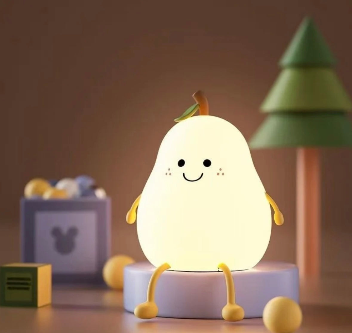 Pear lamp with moving legs