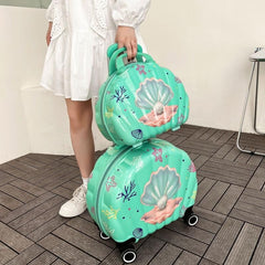 Sea shell trolley bag and vanity