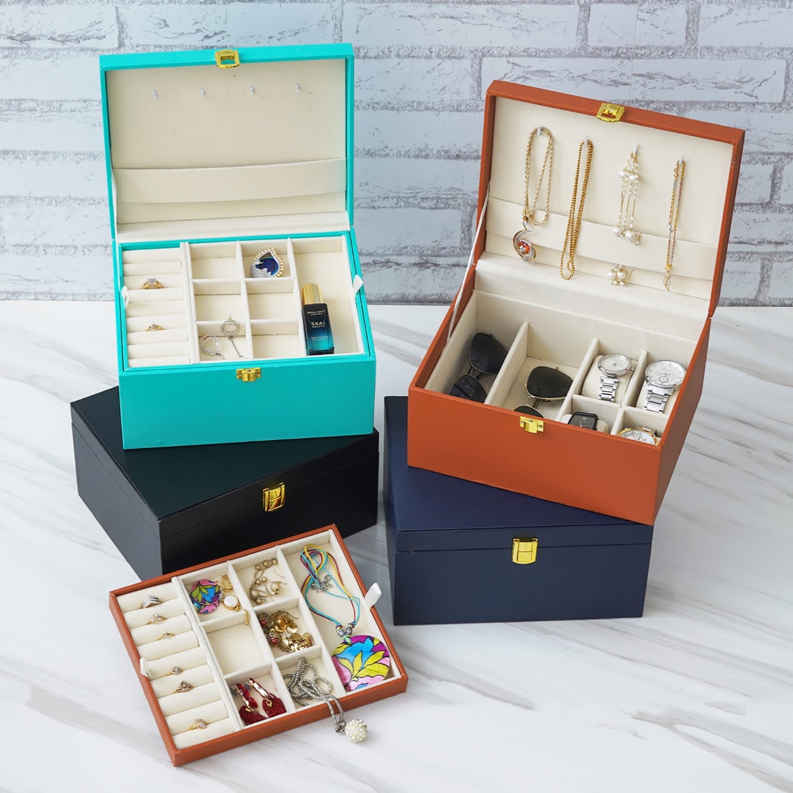 Premium accessories box