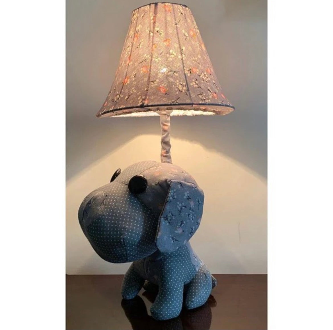 Doggie soft toy with lamp